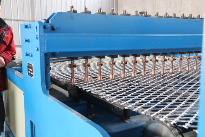 Welded Razor Wire Machine Blade Razor Wire Welded Mesh Machine – MEIRUN